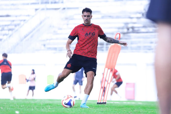 Tambah Amunisi Lini Belakang, Persik Datangkan Chechu di Putaran Kedua