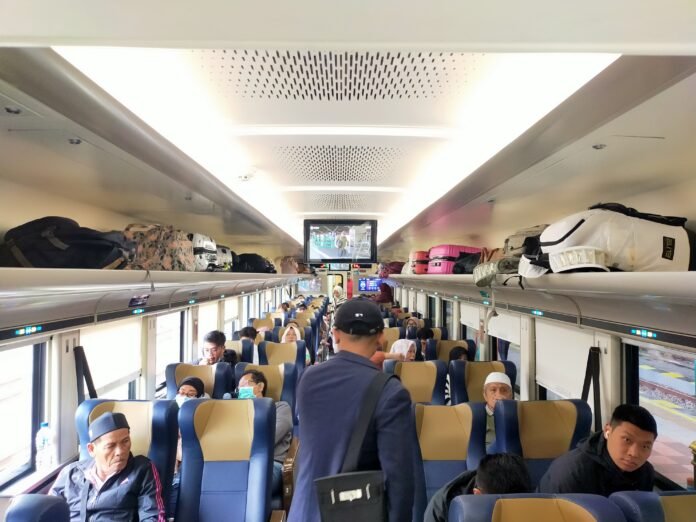 Akomodir Lonjakan Pemudik, KAI Daop 7 Madiun Operasikan KA Tambahan Lebaran 2026: Tiket Sudah Dapat Dipesan! Ketersediaan Tiket Masih Terbuka Lebar