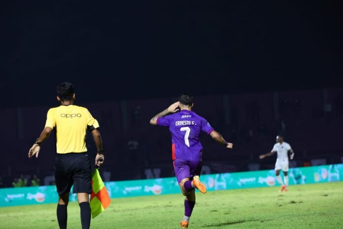 Pertandingan Berlangsung Sengit, Keputusan Wasit Jadi Sorotan