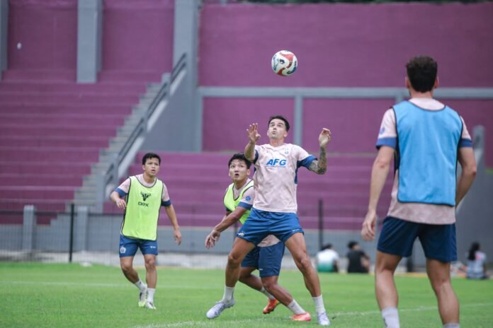 Marcos Reina: Seminggu Ini Pemain Terus Bekerja Keras Benahi Pertahanan Demi Hasil Positif Hadapi Persita