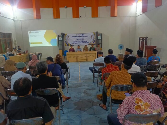 122 usulan baru penerima BPNT/PKH dan 64 perbaharuan Desil dibahas di Muskel DTSEN Kelurahan Pakunden.