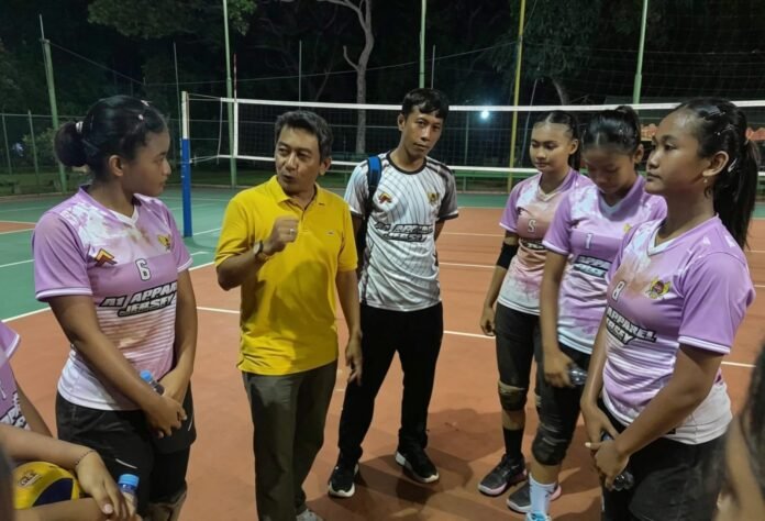 Tim Bola Voli Kelurahan Pakunden siap berlaga di Walikota Cup Kediri.