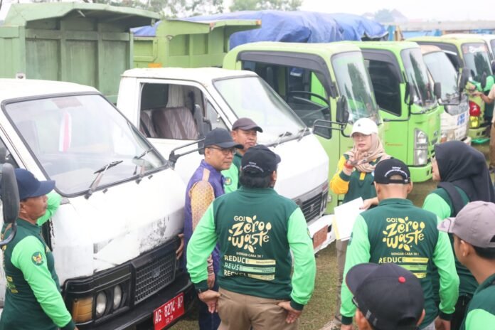 DLHKP Kota Kediri Periksa Armada Operasional, Pastikan Layanan Masyarakat Tetap Optimal