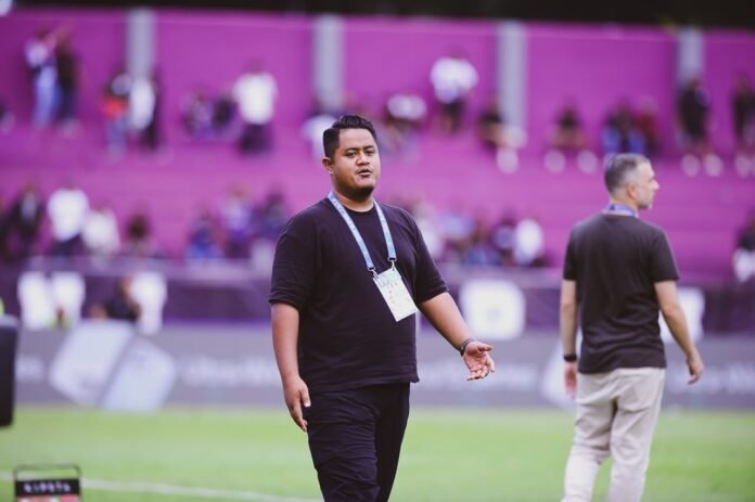 Persik Kediri melakukan penyegaran dalam jajaran struktur manajemen klub, sebagai bagian dari upaya memperkuat organisasi dan pengembangan klub menjelang musim kompetisi baru.