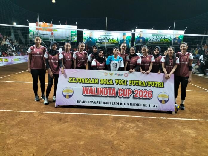 Tiga Delegasi Tim Voli Kecamatan Pesantren bertengger di semifinal Walikota Kediri Cup ke 1.