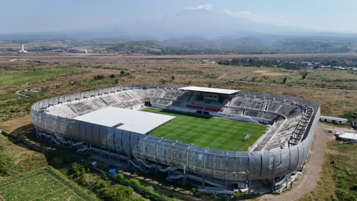 Pembangunan Stadion Gelora Daha Jayati Tahap Tiga Dikebut, Pengerjaan Fokus Pada Pemasangan Atap