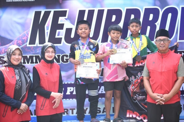 Dorong Potensi Sport Tourism, Mbak Wali Hadiri Kejurprov Finswimming Wali Kota Cup II 2026 Kota Kediri
